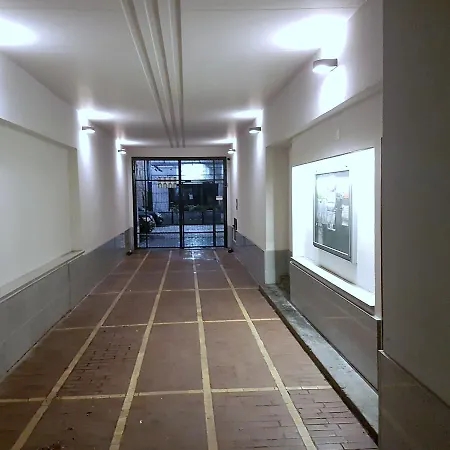 A.g - Center *